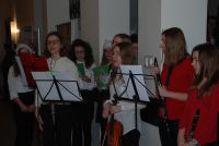 Kolędnicy z Gimnazjum Gminnego w starostwie