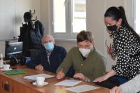 Przekazanie placu pod budowę pełnowymiarowej hali sportowej przy ZS nr 1, podpisanie protokołu