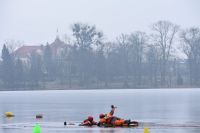 Strażacy doskonalili techniki ratownicze na lodzie