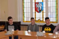 Uczniowie z Gołańczy z wizytą w wągrowieckim starostwie