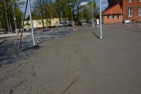 Na boiskach prace "idą pełną parą"