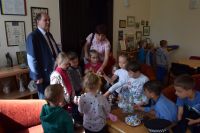 Wizyta dzieci z Przedszkola nr 1 w wągrowieckim starostwie