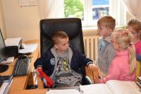 Wizyta dzieci z Przedszkola nr 1 w wągrowieckim starostwie