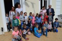 Wizyta dzieci z Przedszkola nr 1 w wągrowieckim starostwie