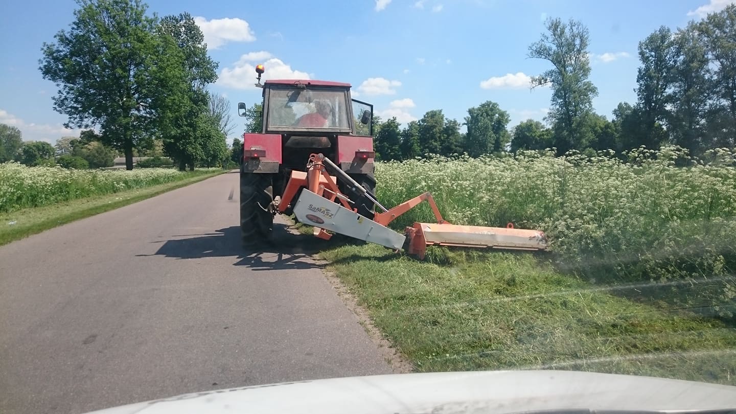 Wykaszanie poboczy dróg powiatowych