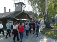 Uczniowie powiatowych szkół zwiedzili Muzeum Auschwitz - Birkenau