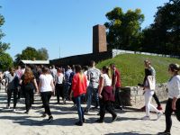 Uczniowie powiatowych szkół zwiedzili Muzeum Auschwitz - Birkenau