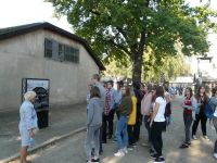 Uczniowie powiatowych szkół zwiedzili Muzeum Auschwitz - Birkenau