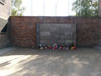 Uczniowie powiatowych szkół zwiedzili Muzeum Auschwitz - Birkenau