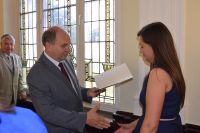 Awanse nauczycieli i akty powierzenia stanowisk dyrektorom w powiatowej oświacie