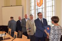 Awanse nauczycieli i akty powierzenia stanowisk dyrektorom w powiatowej oświacie