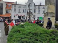 Delegacje powiatu uczciły Święto Niepodległości, fot. FB Tomasz Dembski