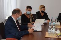 Podpisanie umowy w gabinecie Starosty Wągrowieckiego na dofinansowanie modernizacji i doposażenia pomieszczeń nowej...
