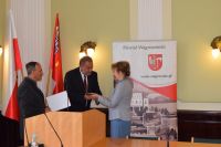 Uroczystość odsłonięcia tablicy upamiętniającej 100 - lecie PCK