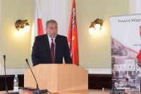 Uroczystość odsłonięcia tablicy upamiętniającej 100 - lecie PCK