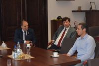 Wicemistrz Polski w podnoszeniu ciężarów z wizytą u Starosty Wągrowieckiego