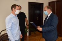Wicemistrz Polski w podnoszeniu ciężarów z wizytą u Starosty Wągrowieckiego