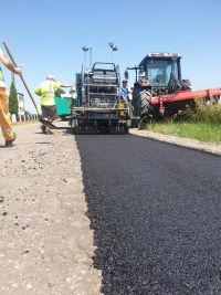 Prace remontowe przy ulicy Piotrkowickiej w Damasławku