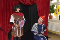 Teatr „Kurtyna” z Krakowa w powiatowych placówkach oświatowych
