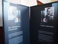 Otwarcie wyjątkowej wystawy w I Liceum Ogólnokształcącym w Wągrowcu - relacja z wydarzenia