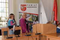 Wizyta grupy "Gwiazdeczek" - sześciolatków z Przedszkola nr 2 im. Marii Konopnickiej w Wągrowcu w Starostwie Powiatowym -...