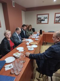 Podpisanie umowy na budowę boiska krytego przy ZS nr 1