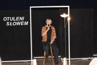 Inscenizacja poetycko - muzyczna „Otuleni słowem” w ZS nr 2 - relacja zdjęciowa