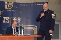 Debata społeczna dotycząca bezpieczeństwa dzieci i młodzieży na terenie powiatu wągrowieckiego w ZS nr 21