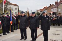 Delegacje złożyły wiązanki pod pomnikiem Powstańców Wielkopolskich przy ul. Kościuszki - relacja zdjęciowa