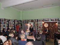 Wieczór poetycki Malgorzaty Osuch w powiatowej ksiąznicy