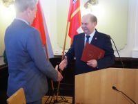 Spotkanie świąteczne w sali sesyjnej Starostwa Powiatowego w Wągrowcu