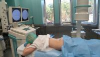 Dr n. med. Maciej Mielczarek przygotowujący zespół Bloku Operacyjnego do pierwszego zabiegu, który odbył się  14 stycznia br.