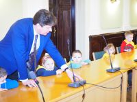 Dzieci z Przedszkola nr 3 w Wągrowcu z wizytą w Starostwie Powiatowym