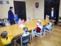 Dzieci z Przedszkola nr 3 w Wągrowcu z wizytą w Starostwie Powiatowym