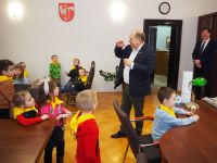 Dzieci z Przedszkola nr 3 w Wągrowcu z wizytą w Starostwie Powiatowym