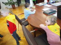 Dzieci z Przedszkola nr 3 w Wągrowcu z wizytą w Starostwie Powiatowym