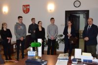 Uczniowie Zespołu Szkół w Gołańczy z wizytą u Starosty Wągrowieckiego