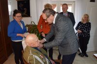 Jan Świstak odznaczony Kombatanckim Krzyżem Pamięci