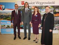 Zjazd Szkół im. Jana Pawła II pod patronatem Starosty Wągrowieckiego w Popowie Kościelnym - relacja zdjęciowa z wydarzenia