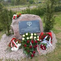 W Redgoszczy został odsłonięty obelisk upamiętniający naszego rodaka i mieszkańca wsi Władysława Janta – Połczyńskiego.
