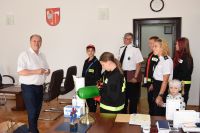 Młodzieżowa Drużyna Pożarnicza z Popowa Kościelnego z wizytą u Starosty Wągrowieckiego