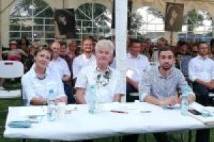 VIII Regionalny Festiwal Polskiej Piosenki im. Ireny Jarockiej w Wapnie - relacja zdjęciowa