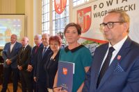 Wręczenie aktów mianowania nauczycielom placówek prowadzonych przez Powiat Wągrowiecki