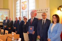Wręczenie aktów mianowania nauczycielom placówek prowadzonych przez Powiat Wągrowiecki