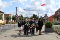 Złożenie wiązanki w związku z obchodami 84. rocznicy wybuchu II wojny światowej