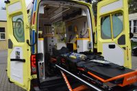 Uroczyste przekazanie nowego ambulansu dla Szpitala Powiatowego w Wągrowcu