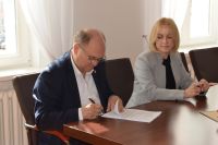 Umowa na rozbudowę drogi powiatowej nr 1610P w Przysieczynie wraz z budową ścieżki pieszo - rowerowej podpisana