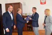 Umowa na rozbudowę drogi powiatowej nr 1610P w Przysieczynie wraz z budową ścieżki pieszo - rowerowej podpisana