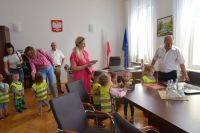 Włodarzy powiatu odwiedziły dzieci z Przedszkola nr 4 w Wągrowcu