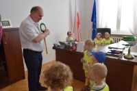 Włodarzy powiatu odwiedziły dzieci z Przedszkola nr 4 w Wągrowcu